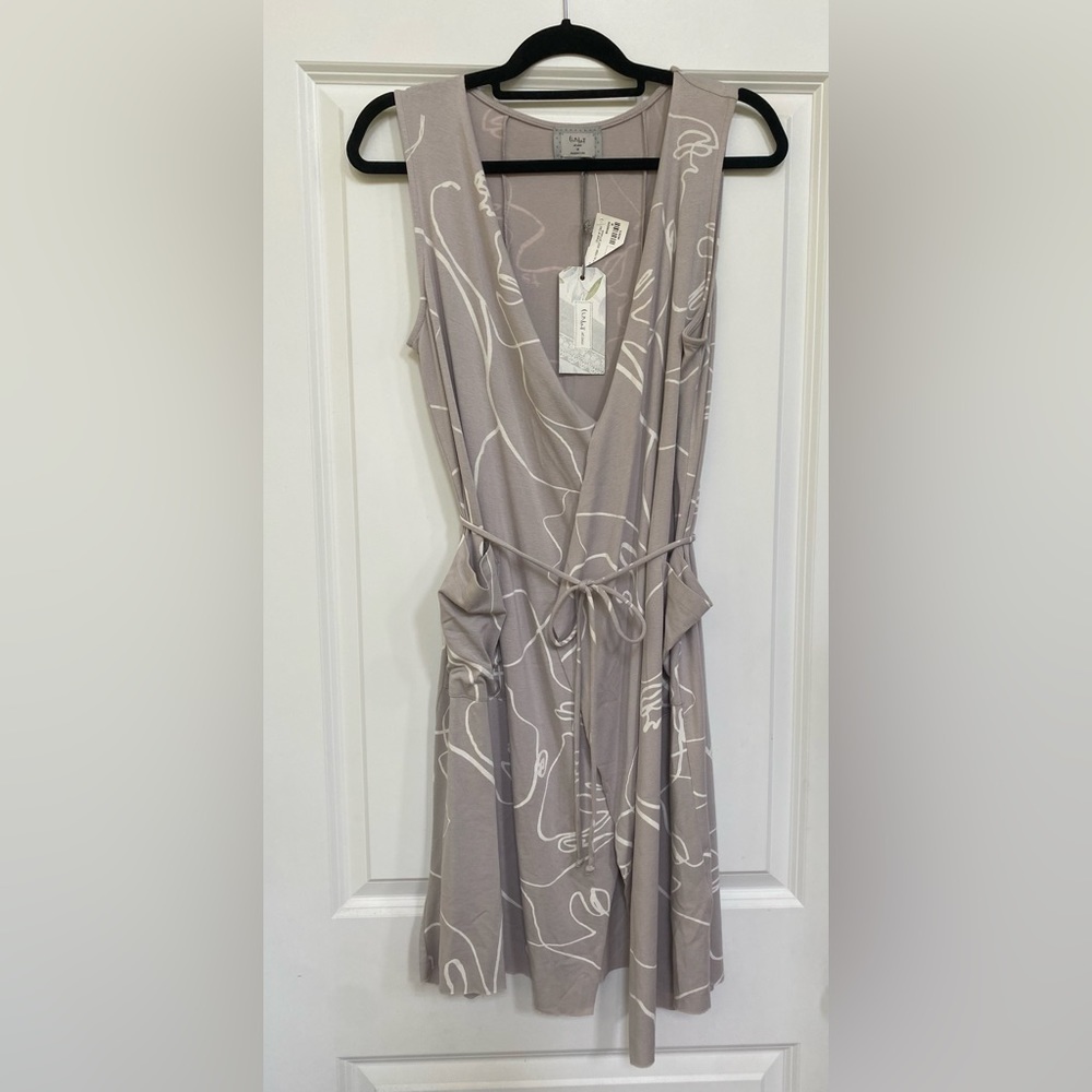 Chalet et ceci Alyssa Vest wrap sz medium grey white bamboo jersey knit stretch